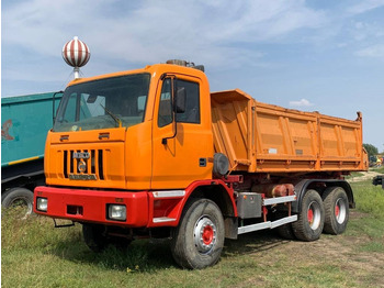 شاحنة قلاب IVECO Astra