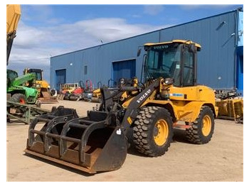اللودر بعجل VOLVO L35G