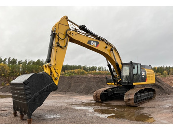 حفار زاحف CATERPILLAR 349E