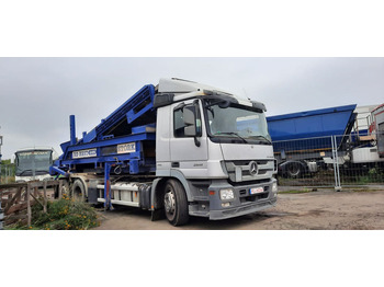 شاحنة برافعة خطافية MERCEDES-BENZ