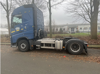رأس تريلا VOLVO FH 460