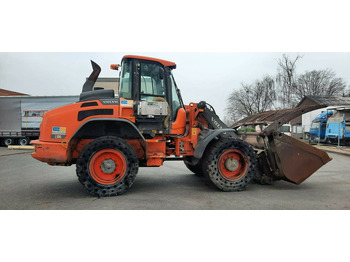 اللودر بعجل VOLVO L50