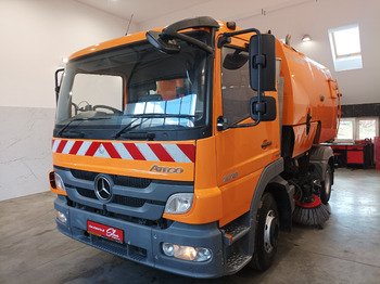 سياره كنس شوارع MERCEDES-BENZ Atego 1018 Zamiatarka Kehrmaschine BUCHER Szczotki L/R PM10 2 Silniki 2012r: صورة 2