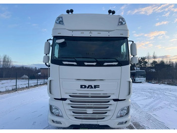 مقطورة السحب DAF XF 510