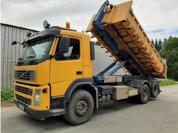 شاحنة برافعة خطافية VOLVO FM12 460