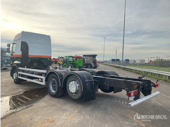 شاحنة بهيكل معدني للمقصورة 2012 Renault Premium 6x2 Sleeper Cab and Chassis: صورة 4