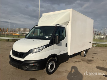 شاحنة توصيل مغلقة IVECO Daily