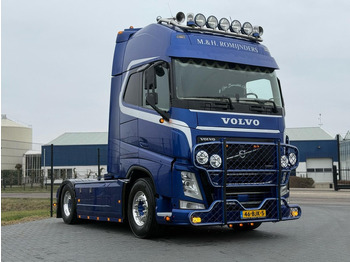 مقطورة السحب VOLVO FH13 500