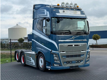 رأس تريلا VOLVO FH16 650