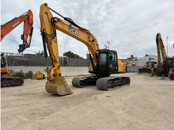 حفار زاحف JCB JS220LC