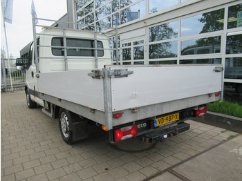 شاحنة توصيل مفتوحة, الشاحنات الصغيرة كابينة مزدوجة Iveco Daily 29L13 2.3HPi 93KW 345 DOKA Dubbelcabine: صورة 4