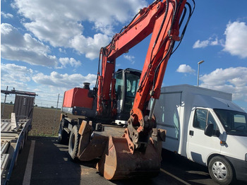 حفار ذو عجلات O&K