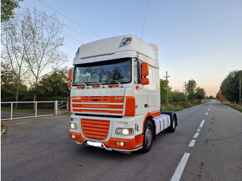 شاحنة نقل نصف مقطورة بالميناء DAF XF 105.460 Manual: صورة 2 شاحنة نقل نصف مقطورة بالميناء DAF XF 105.460 Manual: صورة 2