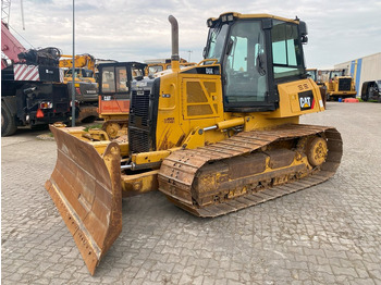 بلدوزر CATERPILLAR D6