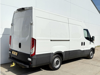 تأجير Iveco Daily 35S14 L2H2 Luchtvering Trekhaak Cruise Control Climate Control Lucht Geveerde Bestuurdersstoel Iveco Daily 35S14 L2H2 Luchtvering Trekhaak Cruise Control Climate Control Lucht Geveerde Bestuurdersstoel: صورة 3