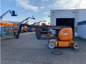 مرفاع مفصلي MANITOU