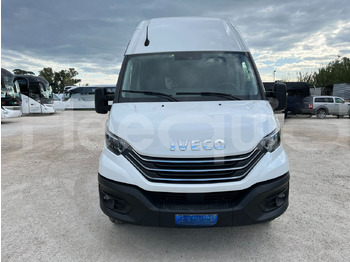 حافلة صغيرة IVECO Daily