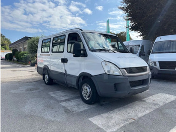 حافلة صغيرة IVECO Daily