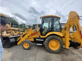 لودر ذو محراث خلفي/ باكهو JCB 3CX