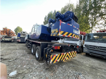 رافعة لجميع التضاريس Tadano GT550: صورة 3