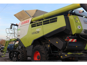حصادة CLAAS Lexion 780