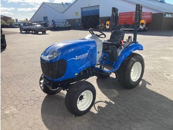 جرار خدمات بلدية