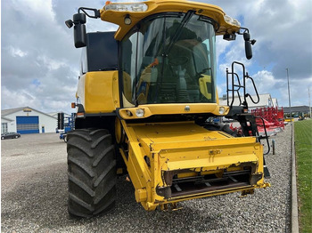 حصادة New Holland CX860 SLH: صورة 2