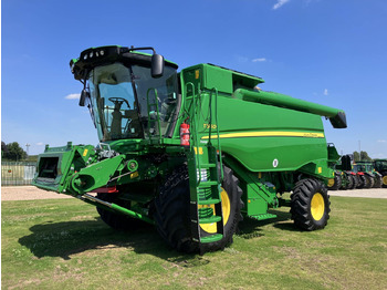 حصادة JOHN DEERE T550