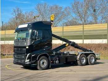 شاحنة برافعة خطافية VOLVO FH 540