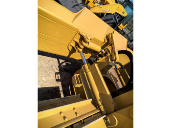 بلدوزر CATERPILLAR D6K: صورة 4 بلدوزر CATERPILLAR D6K: صورة 4