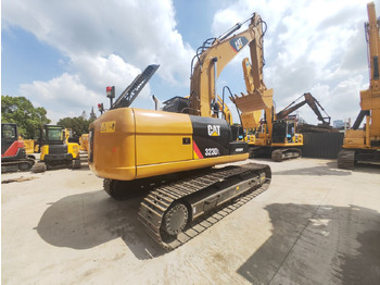 حفار زاحف CATERPILLAR 323D: صورة 2