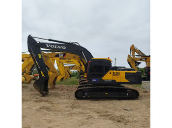 حفار زاحف VOLVO EC240