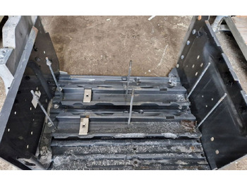 بطارية - شاحنة Volvo SKRZYNKA AKUMULATORÓW VOLVO FH4 FM4 FMX4 RENAULT GAMA RANGE T: صورة 2