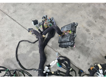 كابلات/ ضفيرة الأسلاك WIĄZKA INSTALACJA KABINY KONSOLI DESKI ROZDZIELCZEJ FORD F-MAX 500 TRUCKS: صورة 4