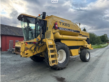تأجير  1995 New Holland TX65 m/ 20 fot skjærebord og henger 1995 New Holland TX65 m/ 20 fot skjærebord og henger: صورة 2