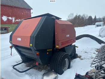 ماكينات نشر التبن 1998 Vicon RF 130 Round baler.: صورة 3