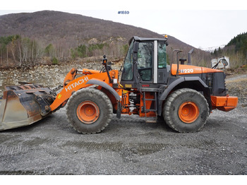 اللودر بعجل HITACHI ZW220