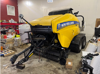 ماكينات نشر التبن NEW HOLLAND