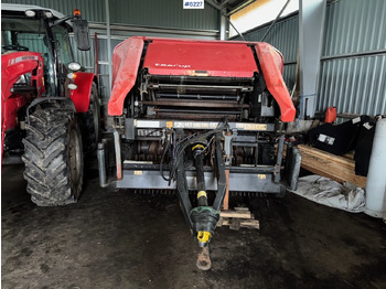 ماكينات نشر التبن