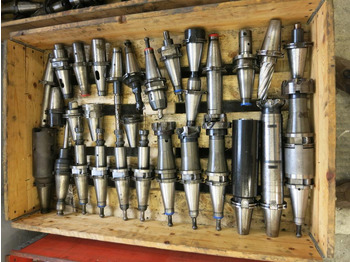 آلة تصنيع المعادن