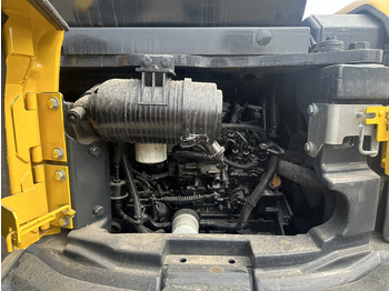 حفار صغير KOMATSU PC40MR: صورة 4