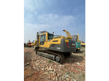 حفار زاحف VOLVO EC200D: صورة 5