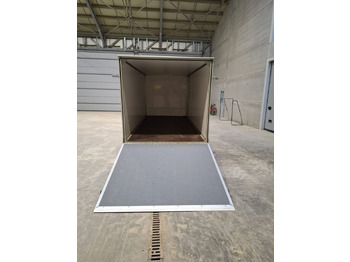 مقطورة بصندوق مغلق HAPERT