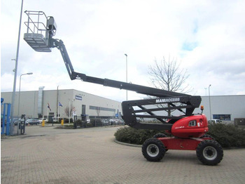 مرفاع مفصلي MANITOU