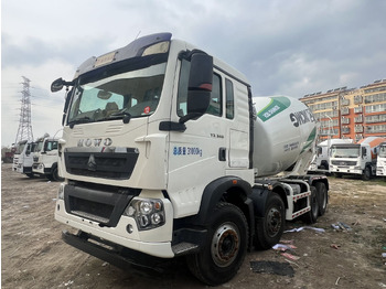 شاحنة خلاطة خرسانة SINOTRUK HOWO