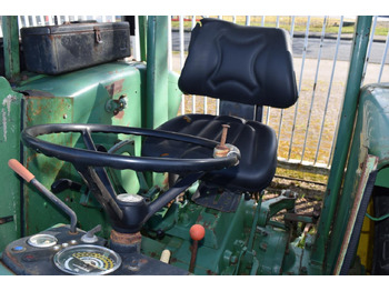 جرار John Deere 2130: صورة 5