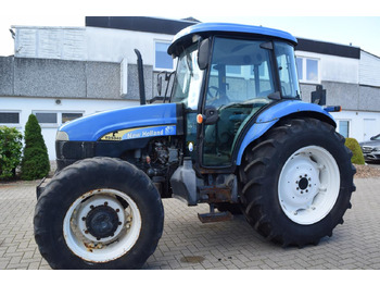 جرار NEW HOLLAND TD5