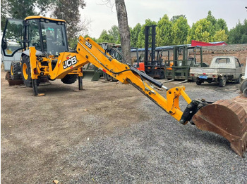 لودر ذو محراث خلفي/ باكهو JCB 3CX