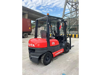 رافعة شوكية ديزل TOYOTA FD 25