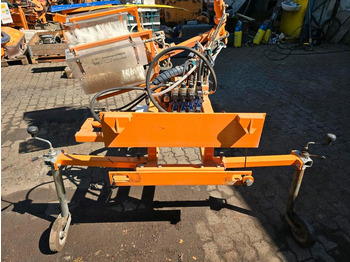 مقشة UNIMOG